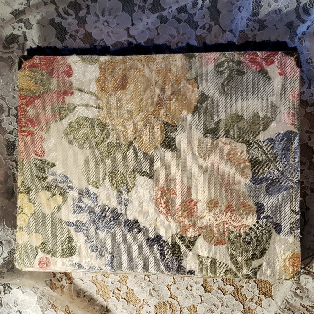 Junk journal, 230 pages, 10"x8"